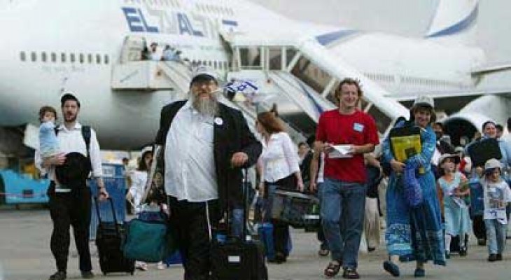 تقارير إسرائيلية: 24 يهودياً فرنسياً يهاجرون رسمياً إلى "إٍسرائيل"